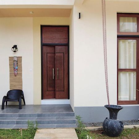 White House Green Home Galle Exterior photo